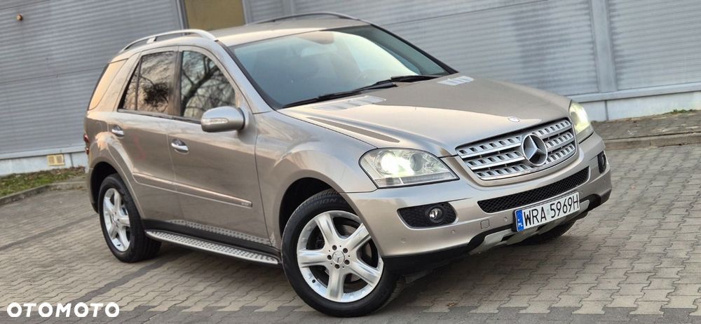 Mercedes-Benz ML 320 CDI 4Matic 7G-TRONIC Edition 10 - 37