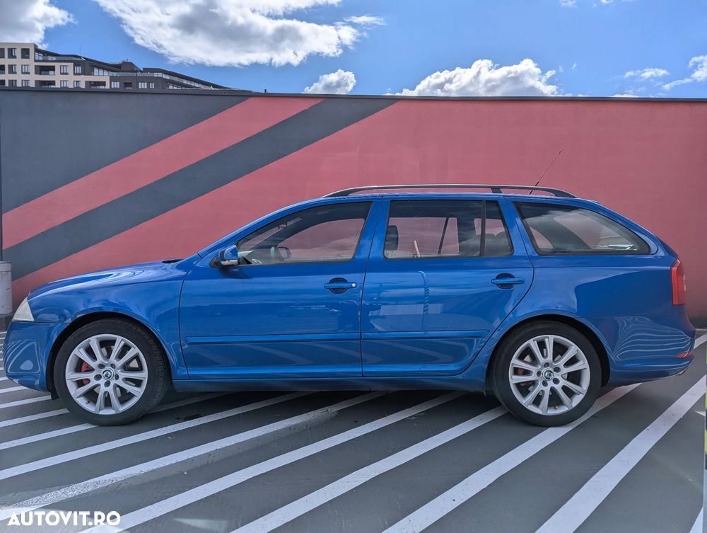 Skoda Octavia 2.0 TDI CR DPF RS - 4