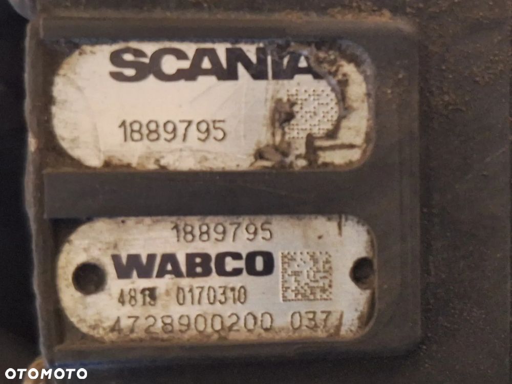 Zawór Poduszek ECAS Elektrozawór Zawieszenia Scania 1889795 - 2