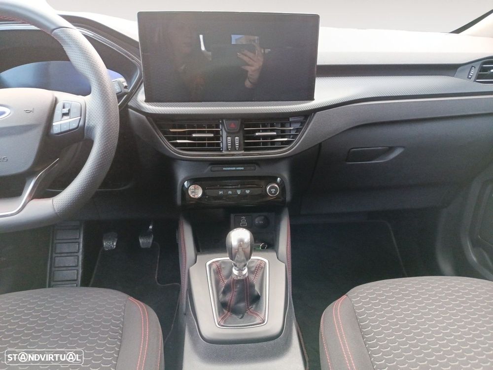 Ford Kuga 1.5 EcoBoost ST-Line - 11