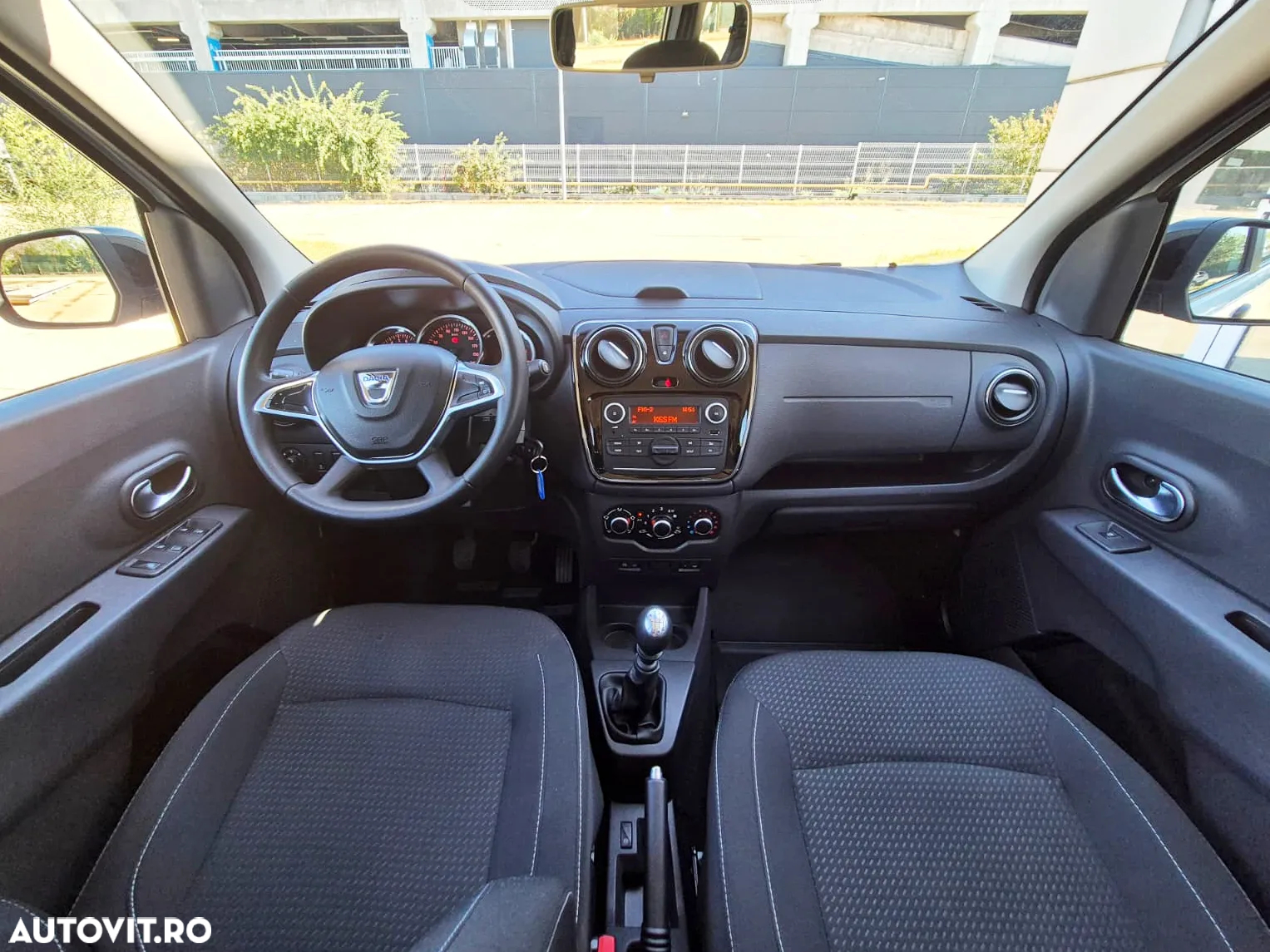 Dacia Lodgy 1.5 Blue dCi Laureate - 22