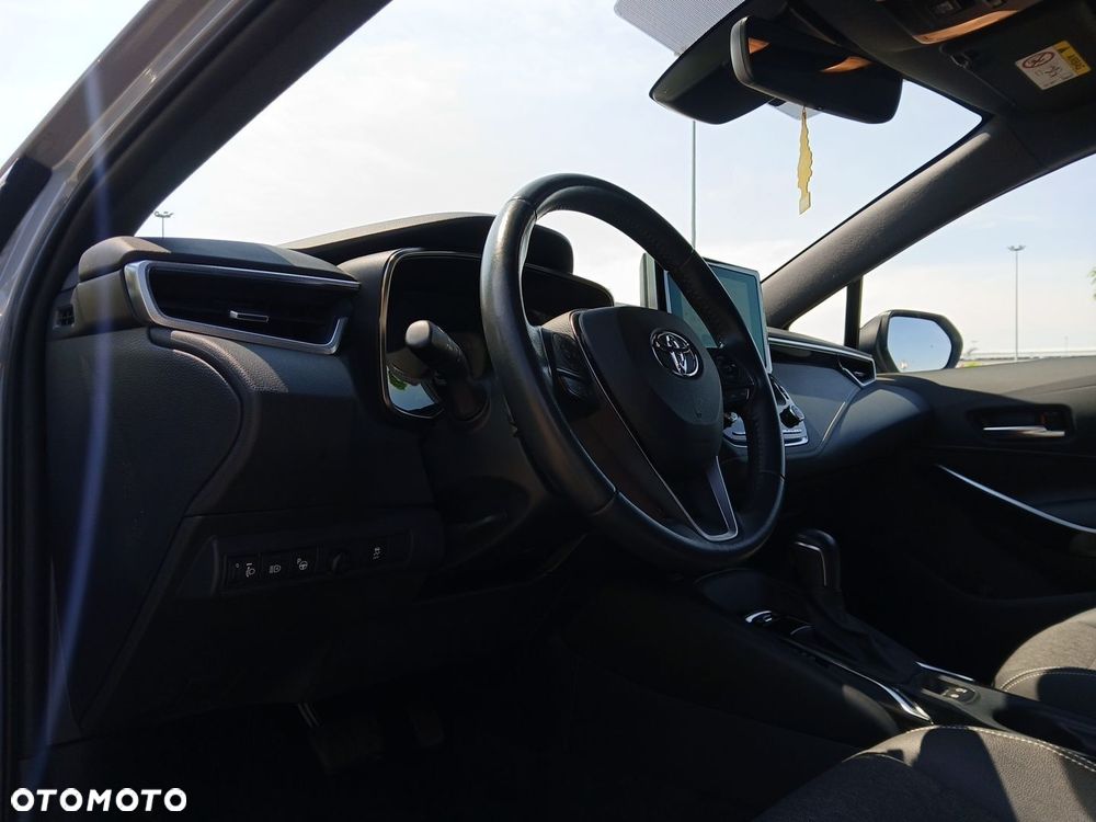 Toyota Corolla 2.0 Hybrid Comfort - 19