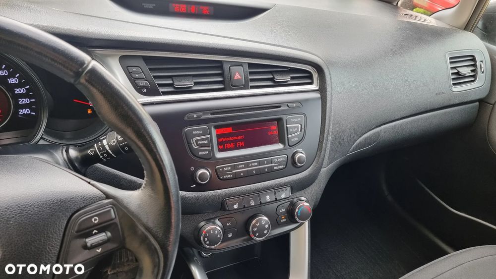 Kia Ceed 1.4 Smart Plus - 35