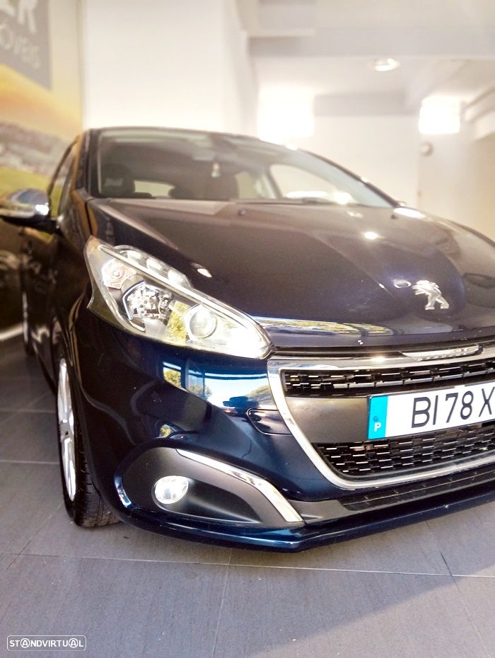 Peugeot 208 1.2 PureTech Signature - 10