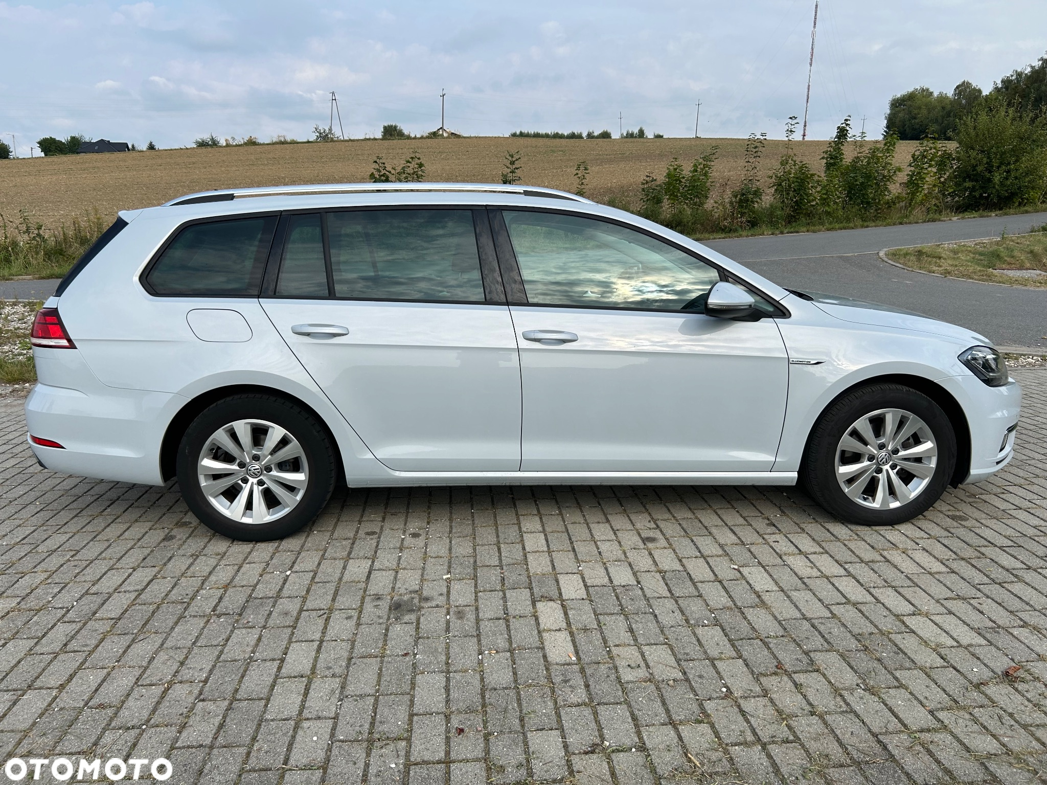 Volkswagen Golf 1.5 TSI ACT (BlueMotion Technology) Comfortline - 4