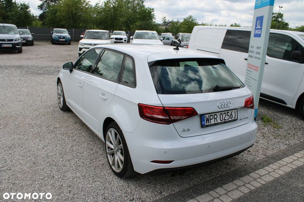 Audi A3 Sportback - 7
