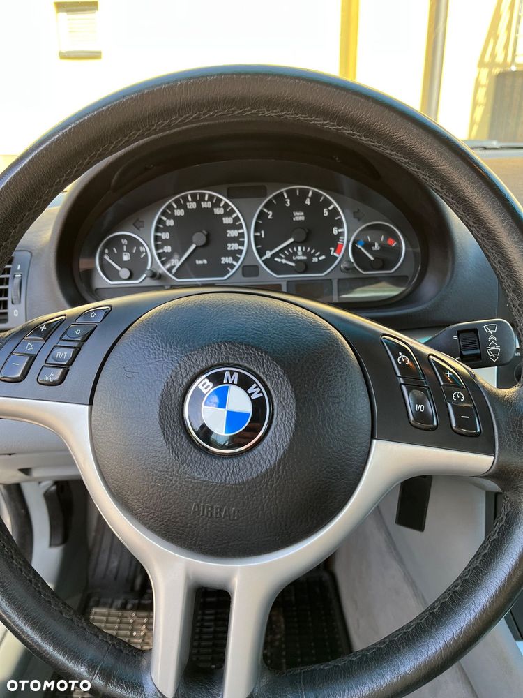 BMW Seria 3 318i - 7