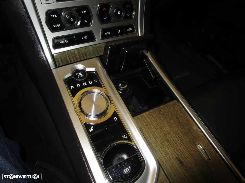 Jaguar XF Sportbrake 2.2 D R-Sport - 51