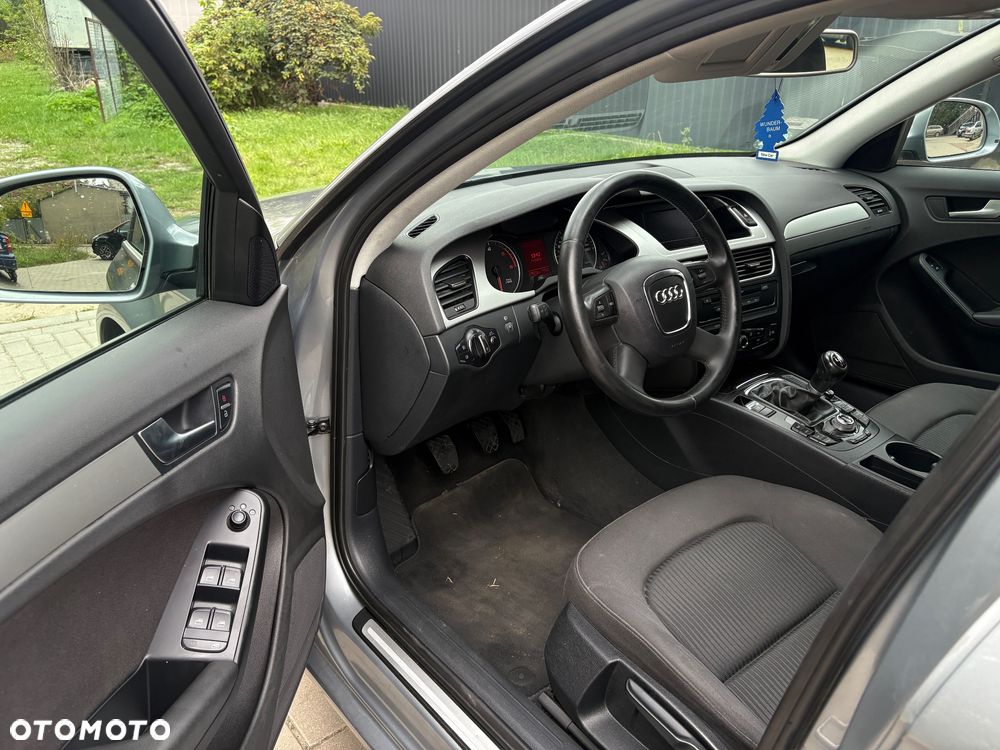 Audi A4 Avant 2.0 TDI - 14