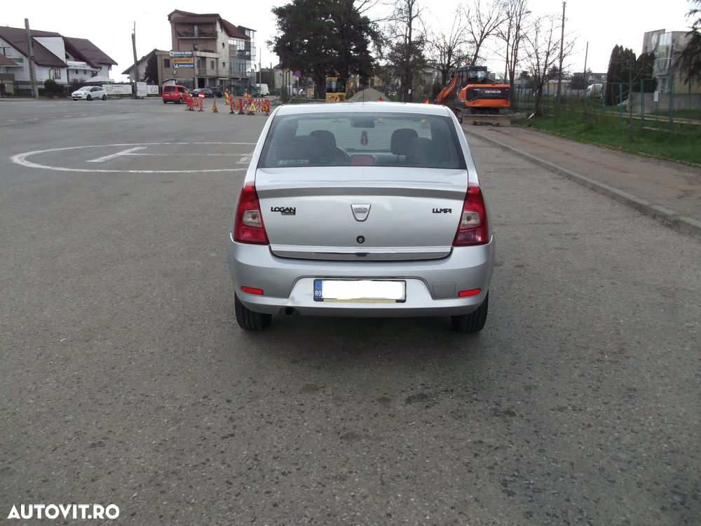 Dacia Logan - 12