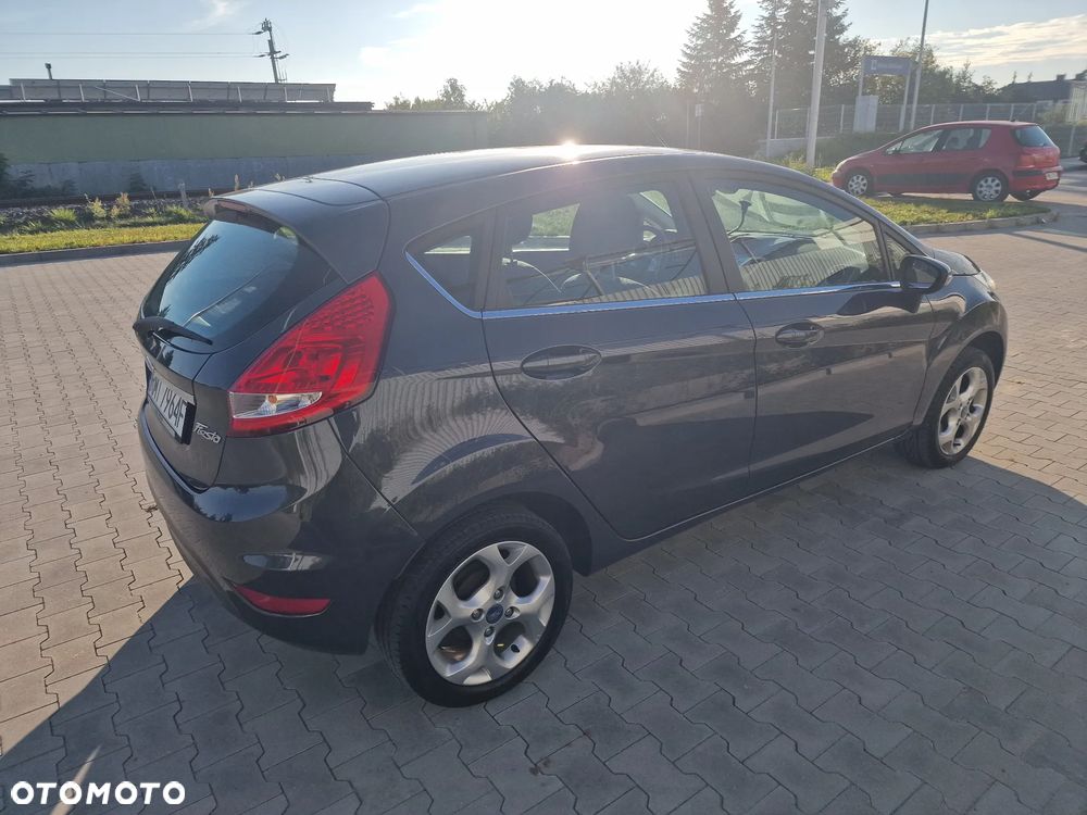 Ford Fiesta - 7