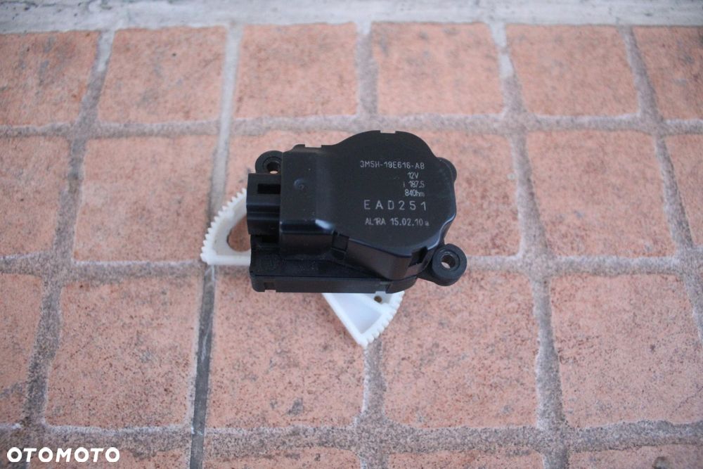 SILNICZEK NAGRZEWNICY FORD MONDEO MK4 3M5H-19E616-AB