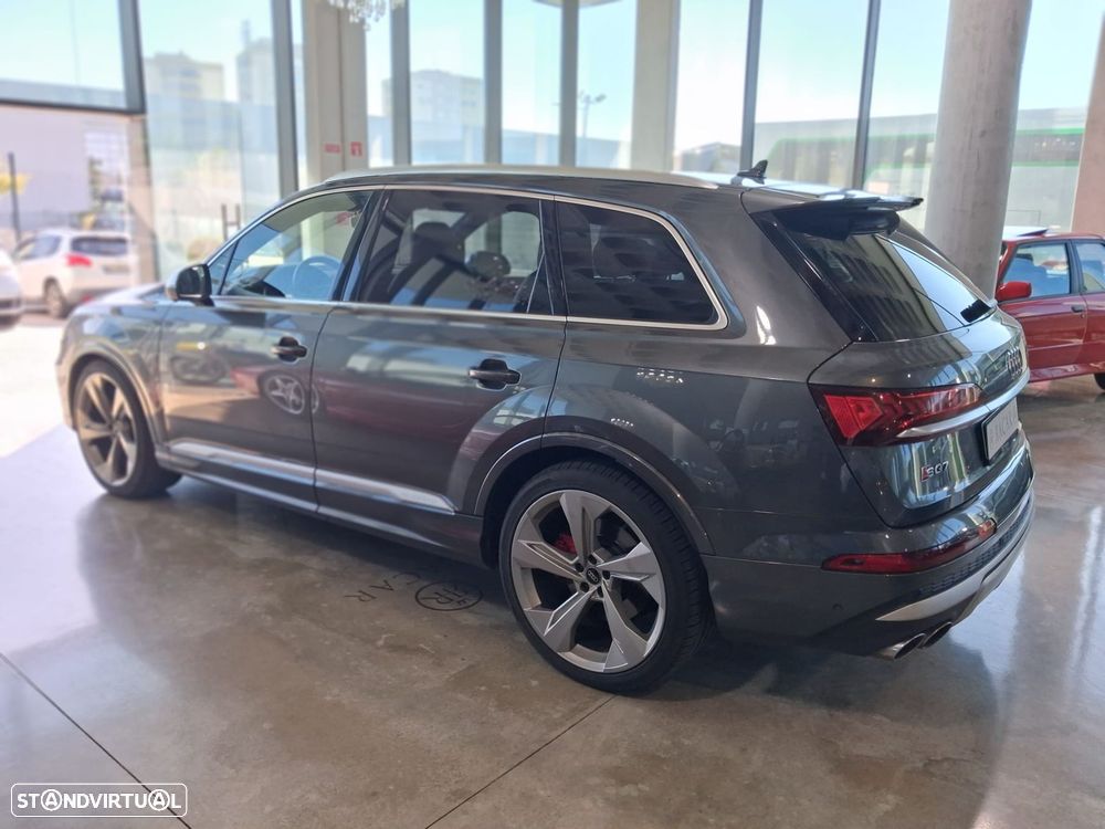 Audi Q7 - 8