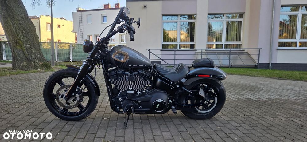 Harley-Davidson Softail Street Bob - 6