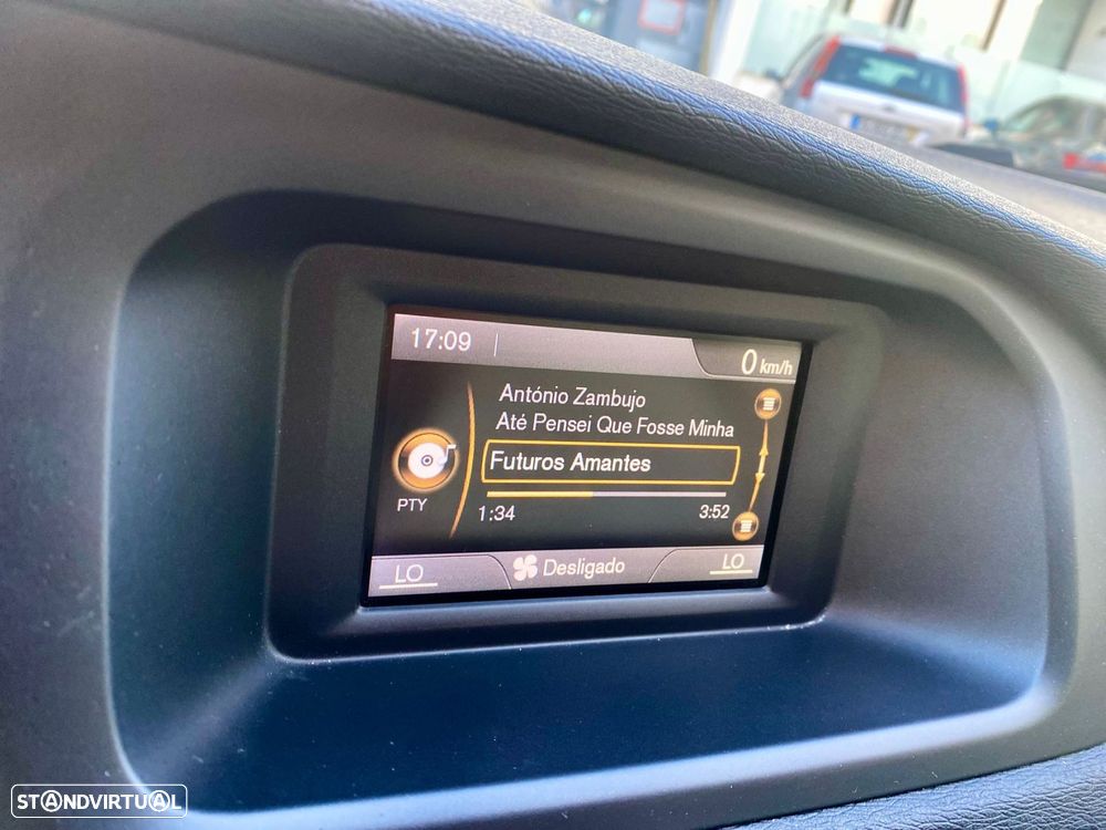 Volvo V40 1.6 D2 Momentum - 18