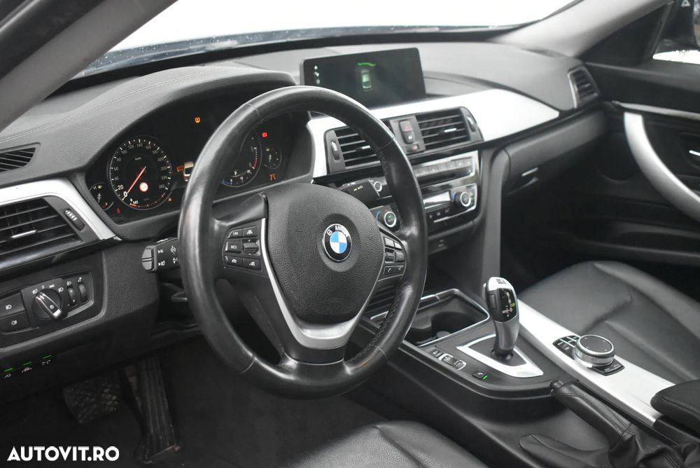 BMW Seria 3 320d xDrive AT - 10