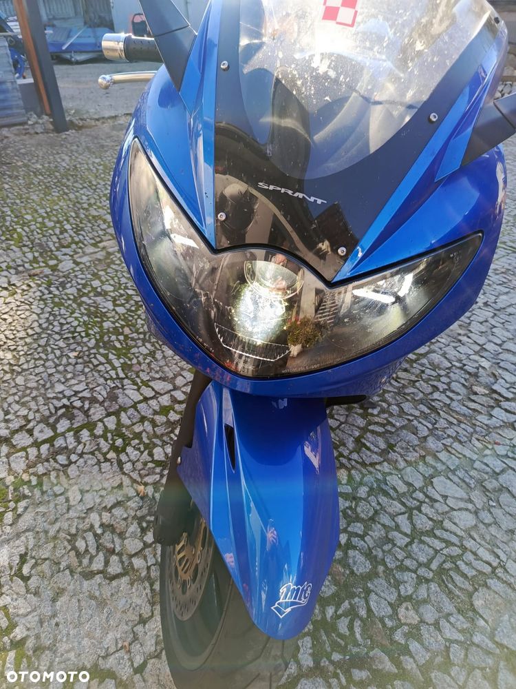 Triumph Sprint - 4