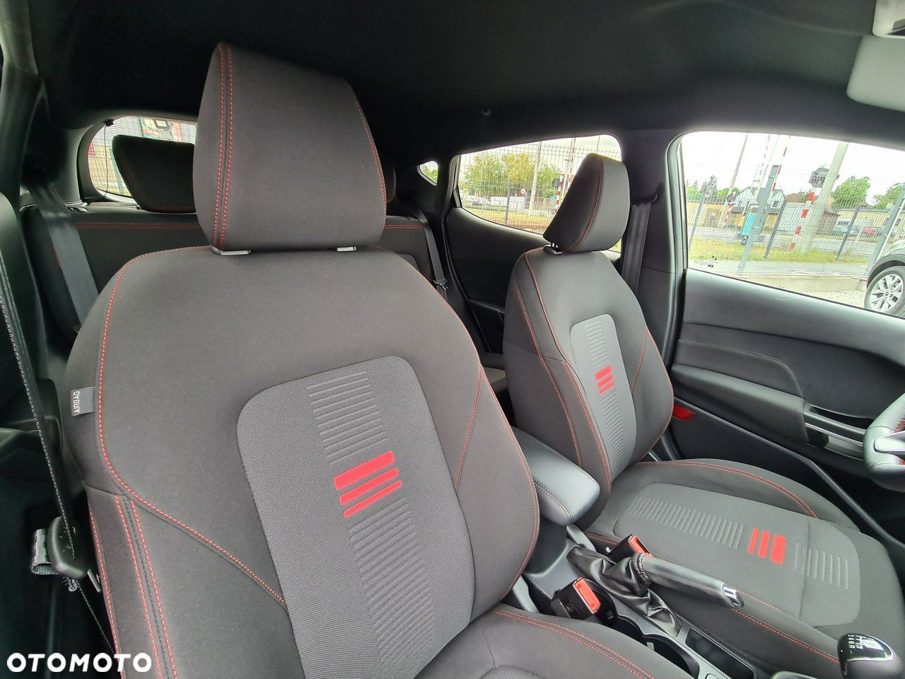 Ford Fiesta 1.0 EcoBoost Hybrid S&S ST-LINE - 34