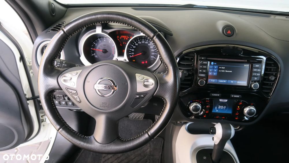 Nissan Juke 1.6 Xtronic Tekna - 24
