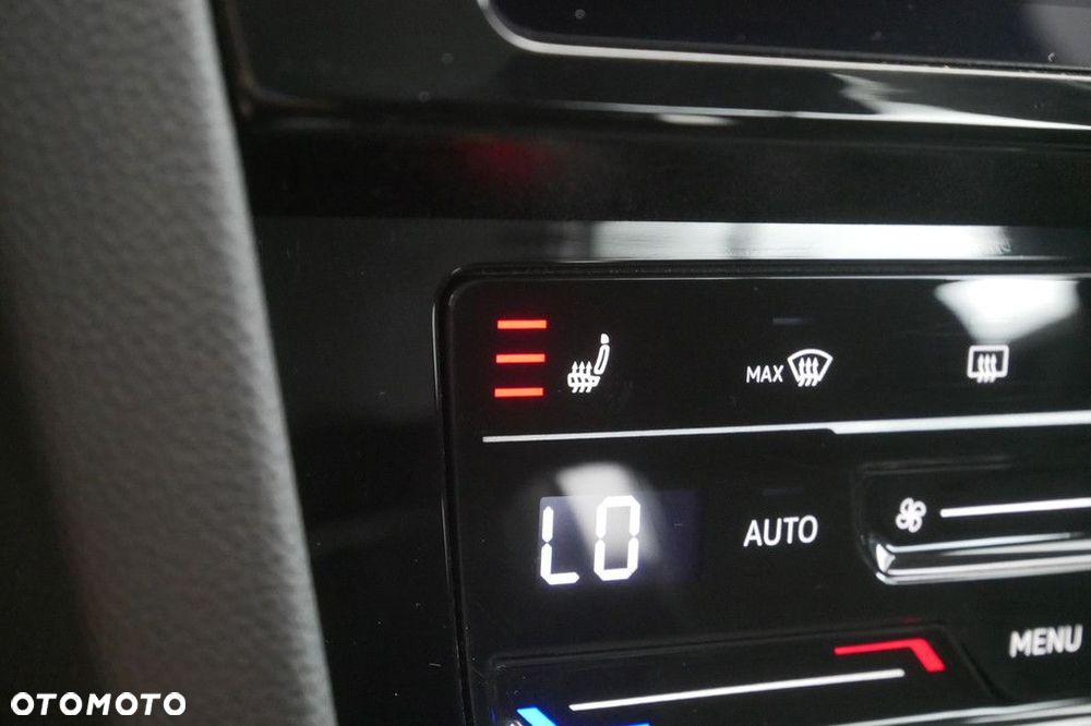 Volkswagen Passat Variant 2.0 TSI Business DSG - 21
