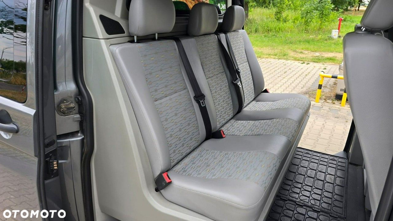 Volkswagen Transporter - 16
