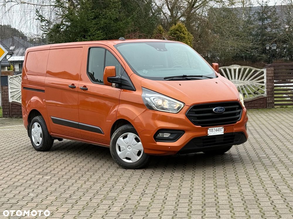 Ford TRANSIT CUSTOM - 1