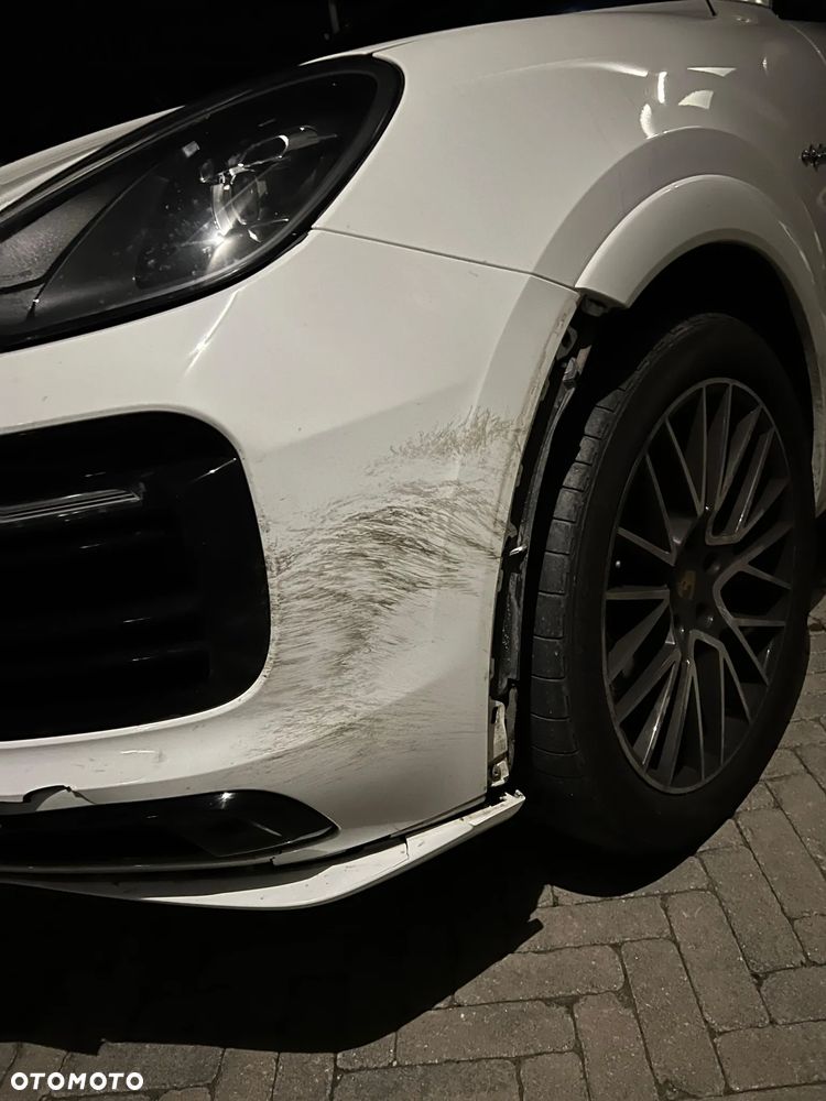 Porsche Cayenne E-Hybrid - 16