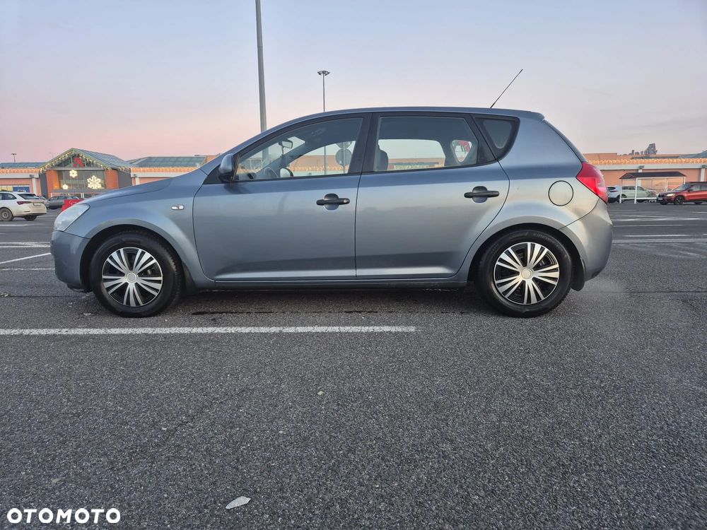 Kia Ceed 1.4 Comfort - 3