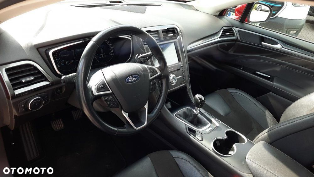 Ford Mondeo - 8