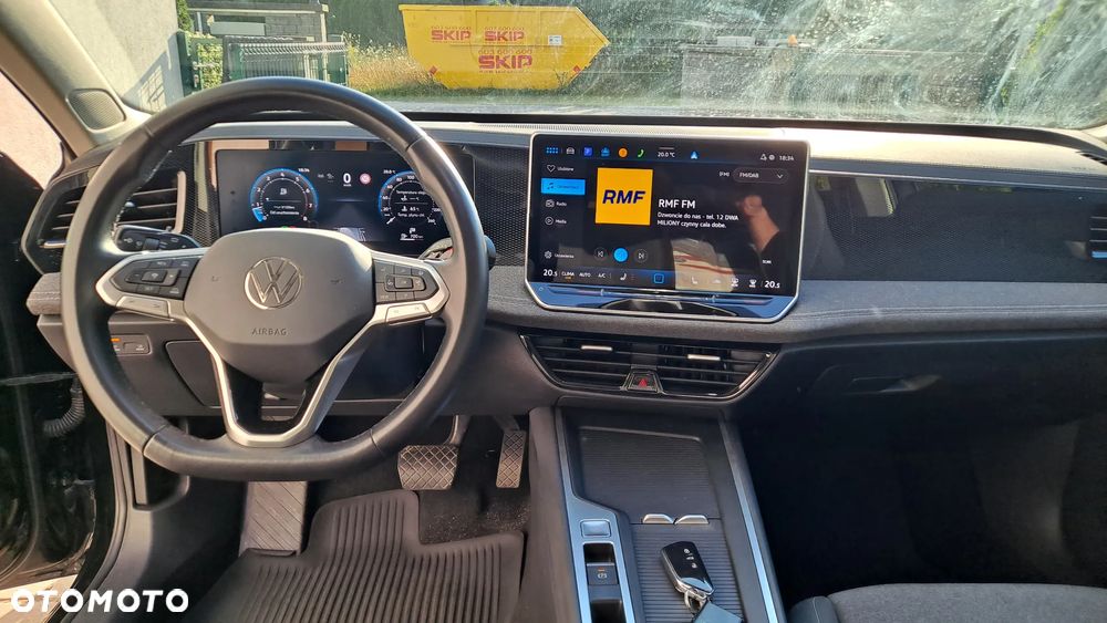 Volkswagen Passat - 11