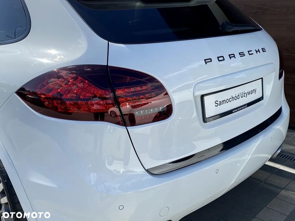 Porsche Cayenne Diesel Platinum Edition - 9