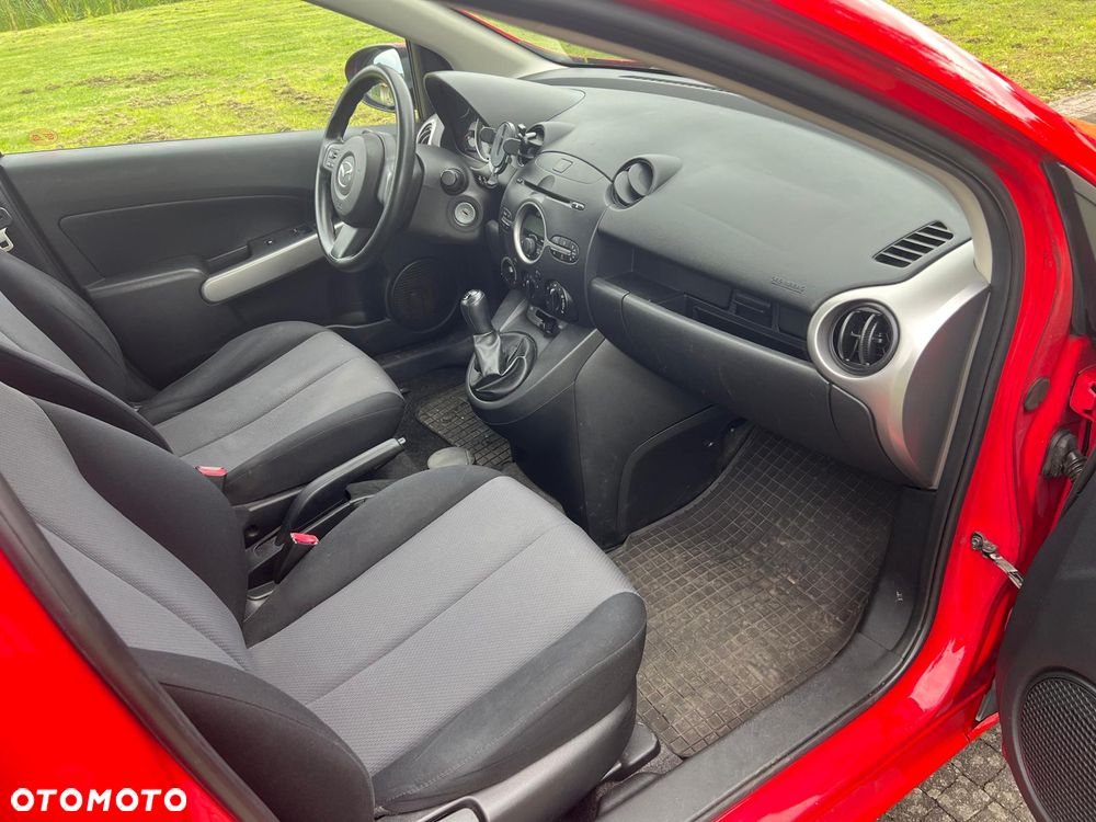 Mazda 2 - 9