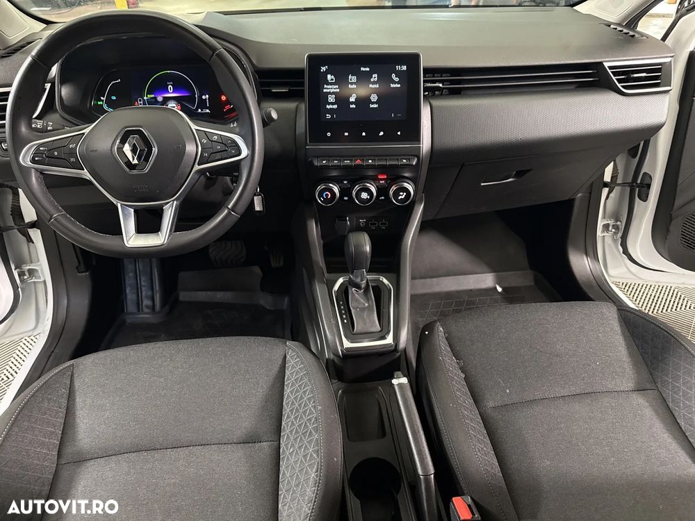 Renault Clio - 10