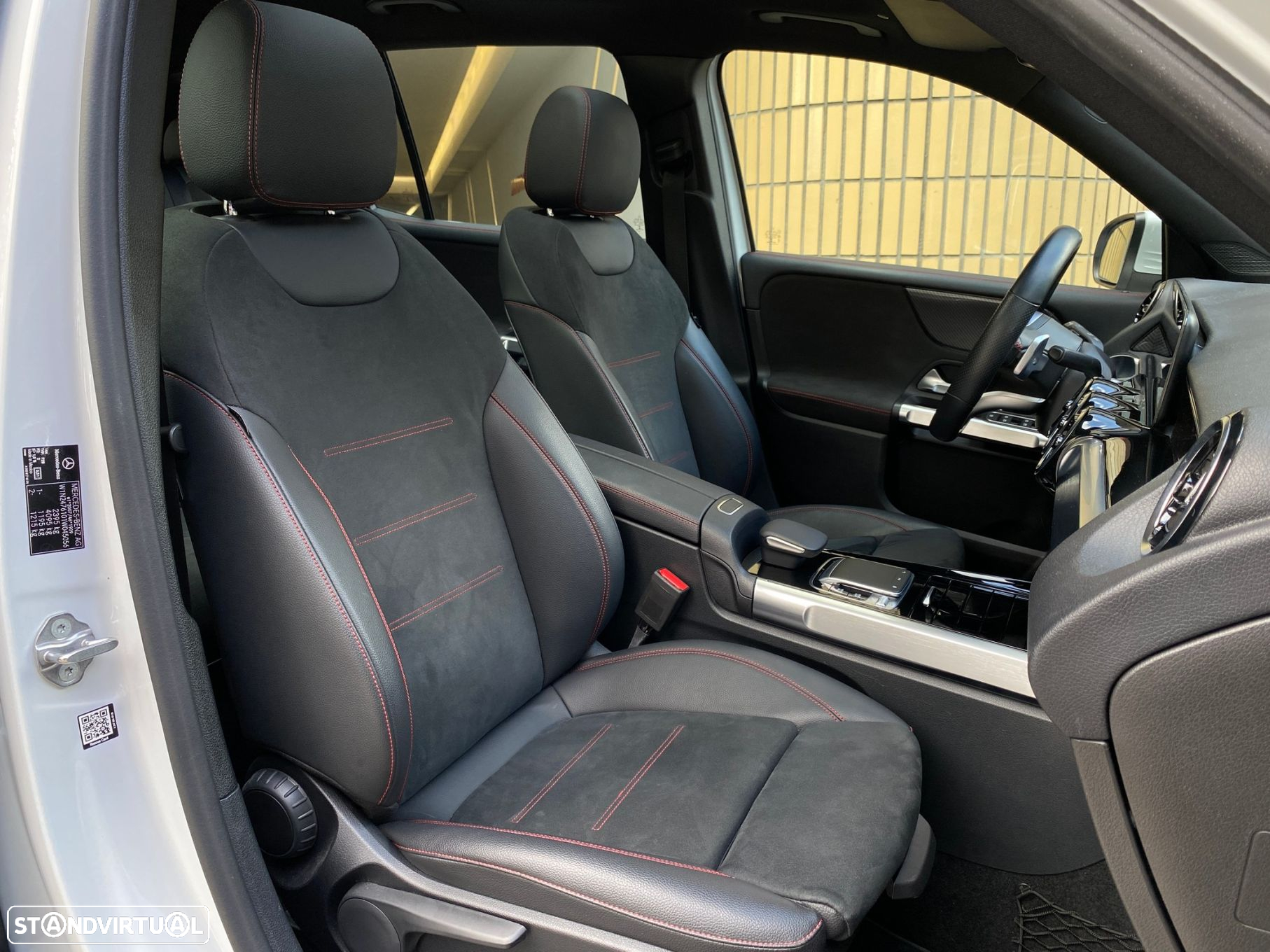 Mercedes-Benz GLB 180 d AMG Line - 10