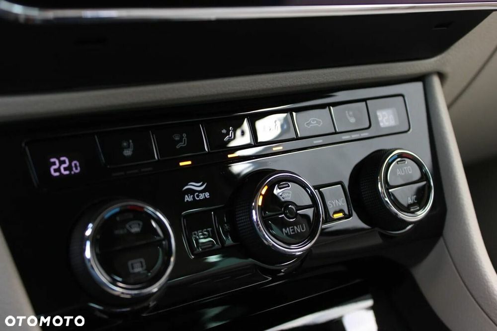 Skoda Superb 2.0 TSI 4x4 L&K DSG - 25