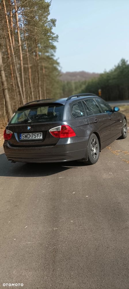 BMW Seria 3 320d - 14