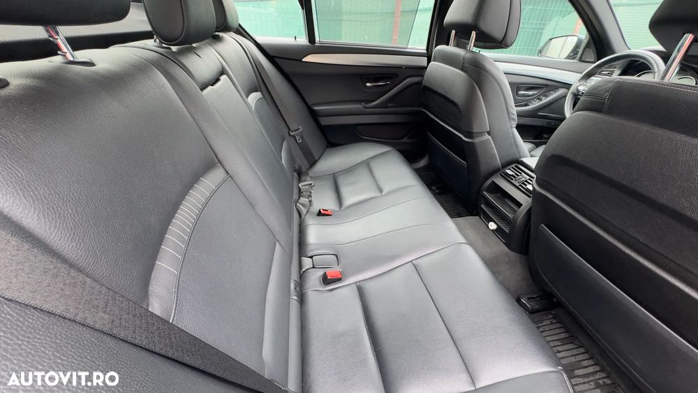 BMW Seria 5 535d xDrive AT - 29