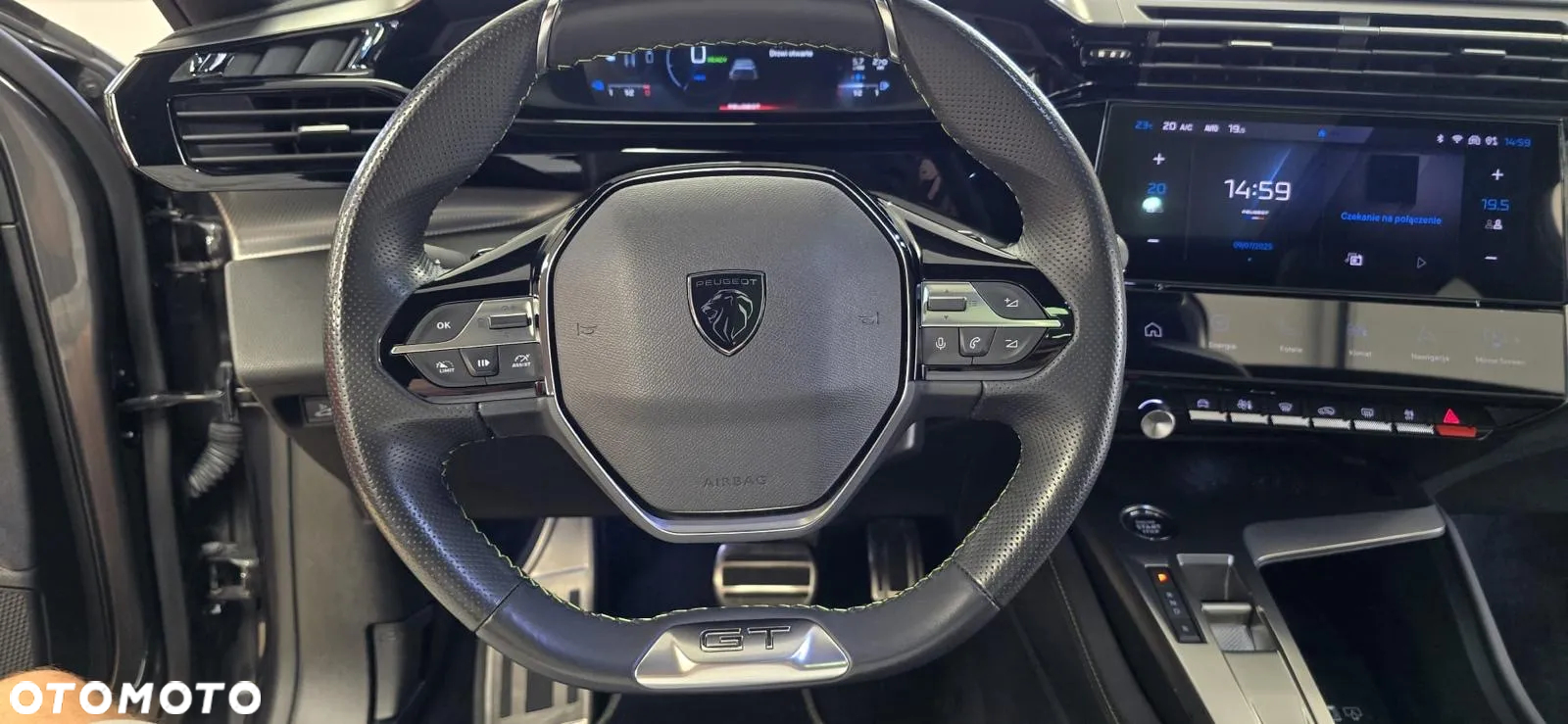 Peugeot 408 1.6 Plug-In Hybrid 225 GT EAT8 - 12