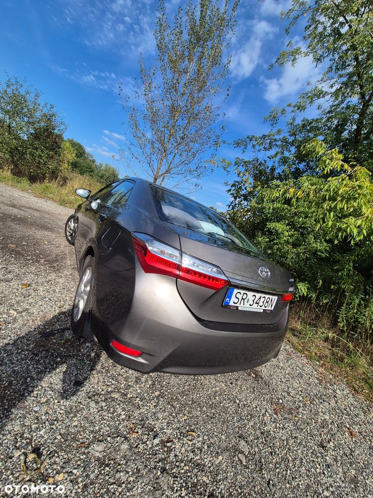 Toyota Corolla 1.6 Comfort - 5