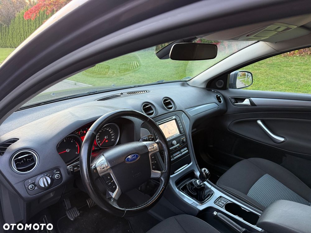 Ford Mondeo - 7