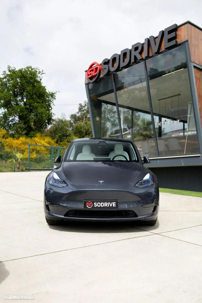 Tesla Model Y Long Range Tração Integral - 18