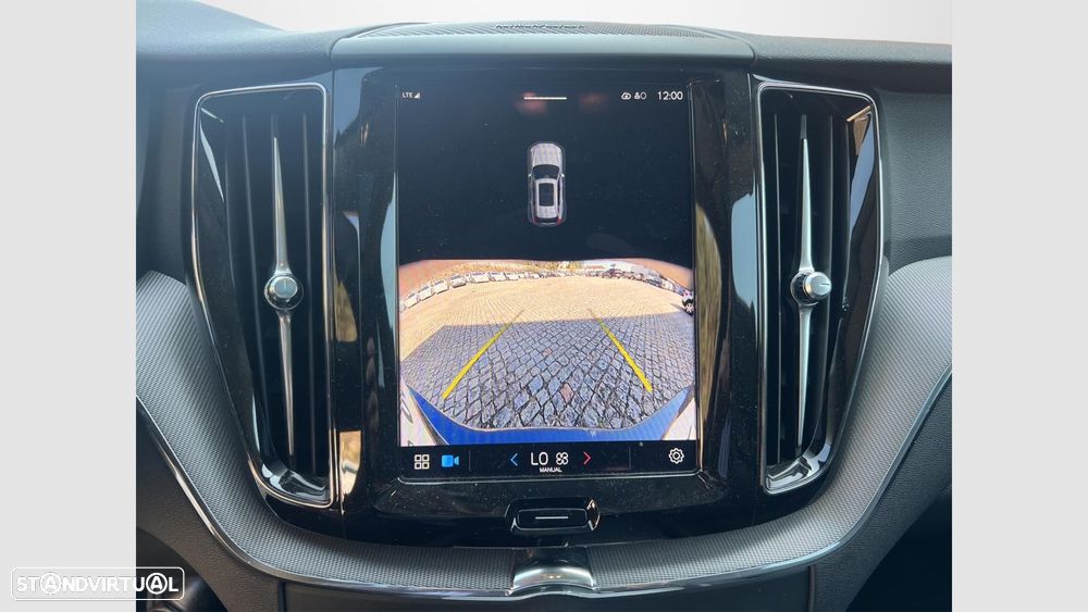 Volvo XC 60 2.0 T8 PHEV Plus Dark AWD - 15