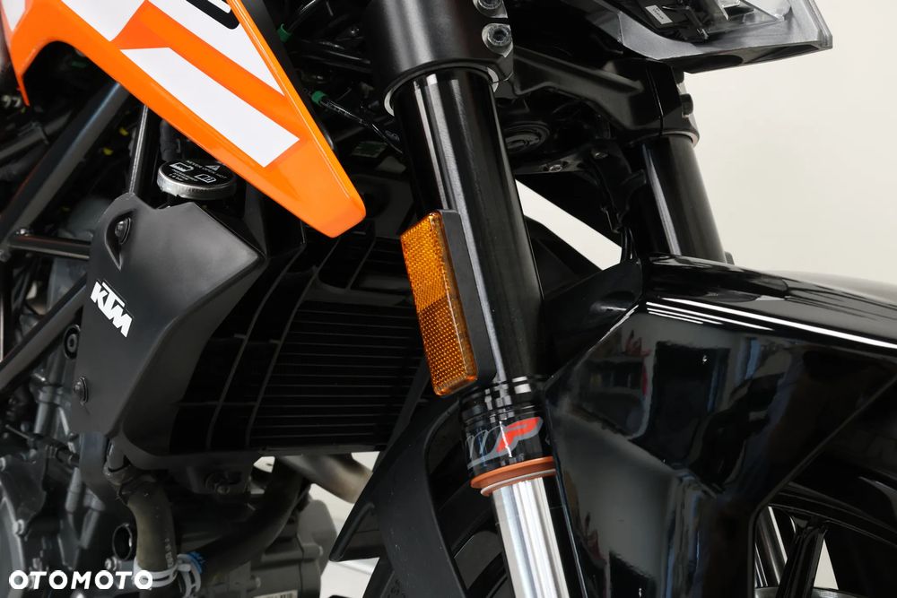 KTM Duke 125 - 20