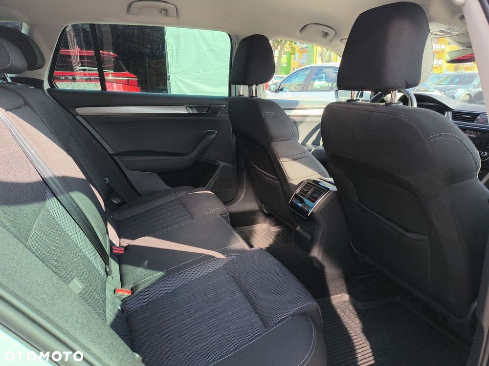 Skoda Superb 2.0 TSI Style DSG - 24