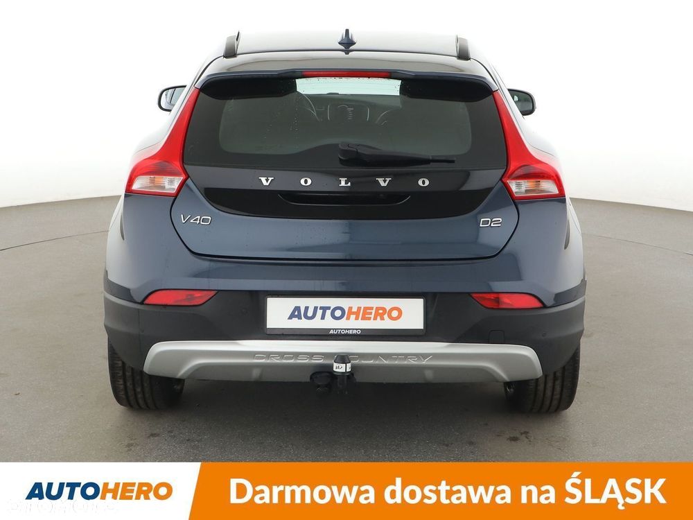 Volvo V40 Cross Country - 5