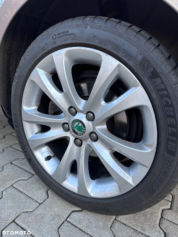 Skoda Superb 1.8 TSI Family - 27