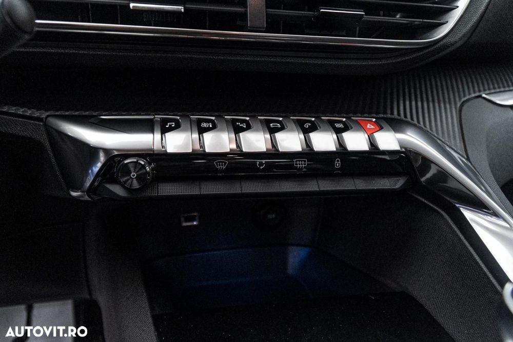 Peugeot 3008 PureTech 130 Stop & Start Allure - 16