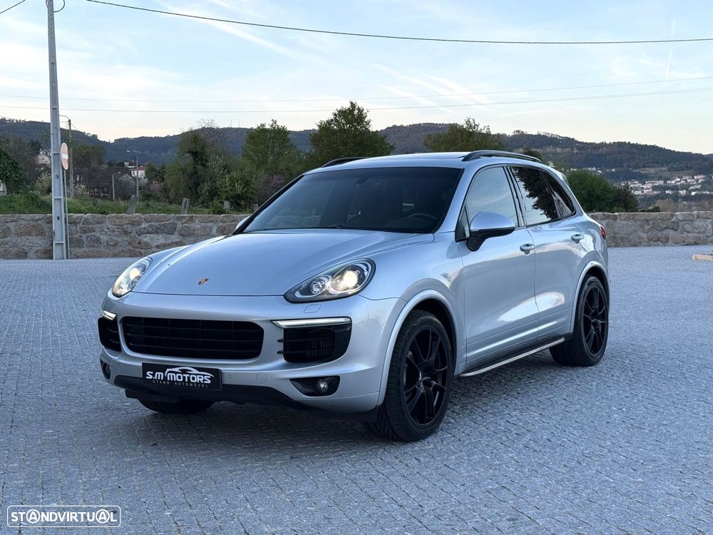 Porsche Cayenne S Platinum Edition - 4