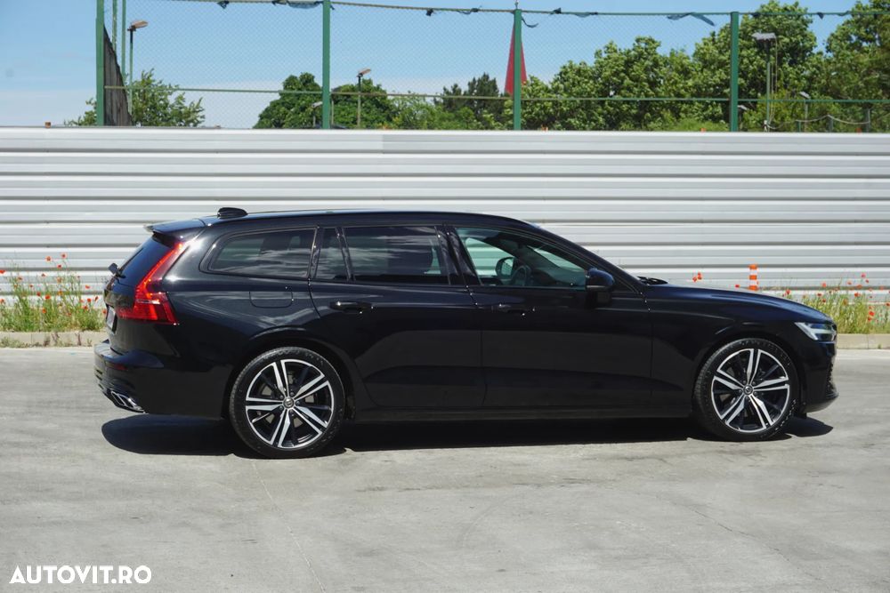 Volvo V60 T6 AWD Recharge Geartronic RDesign - 4