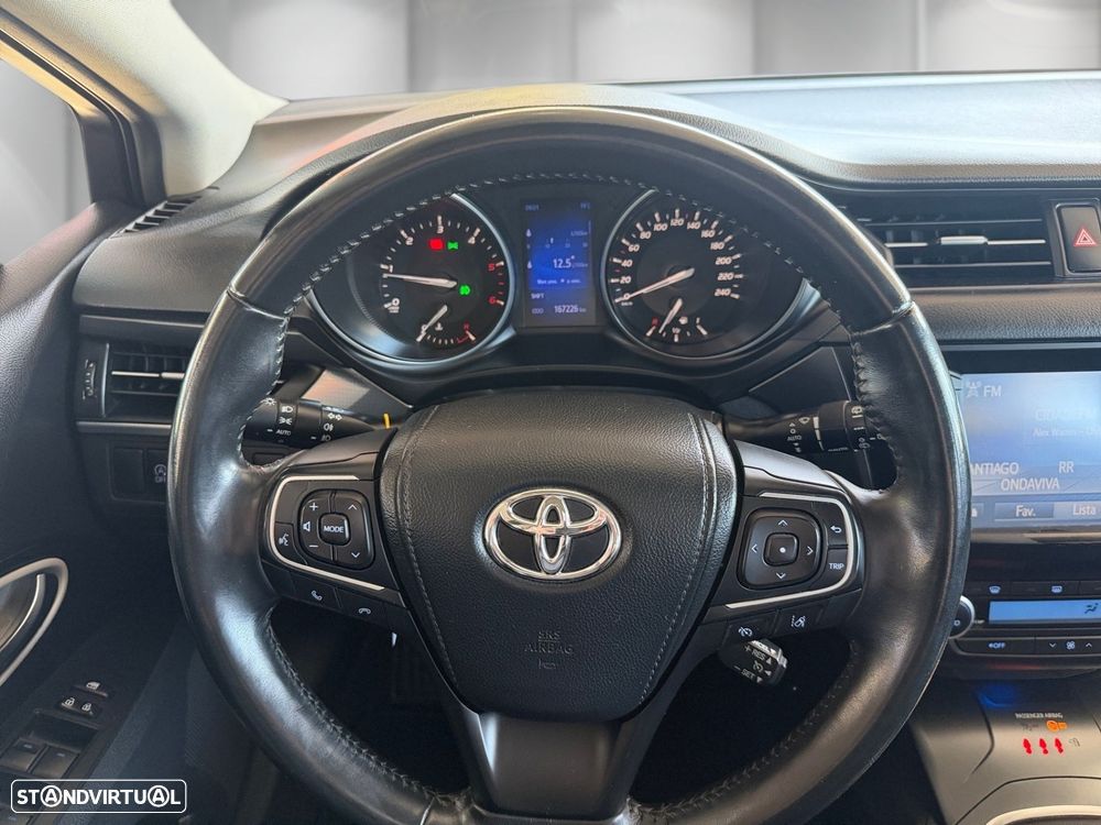 Toyota Avensis SW - 6